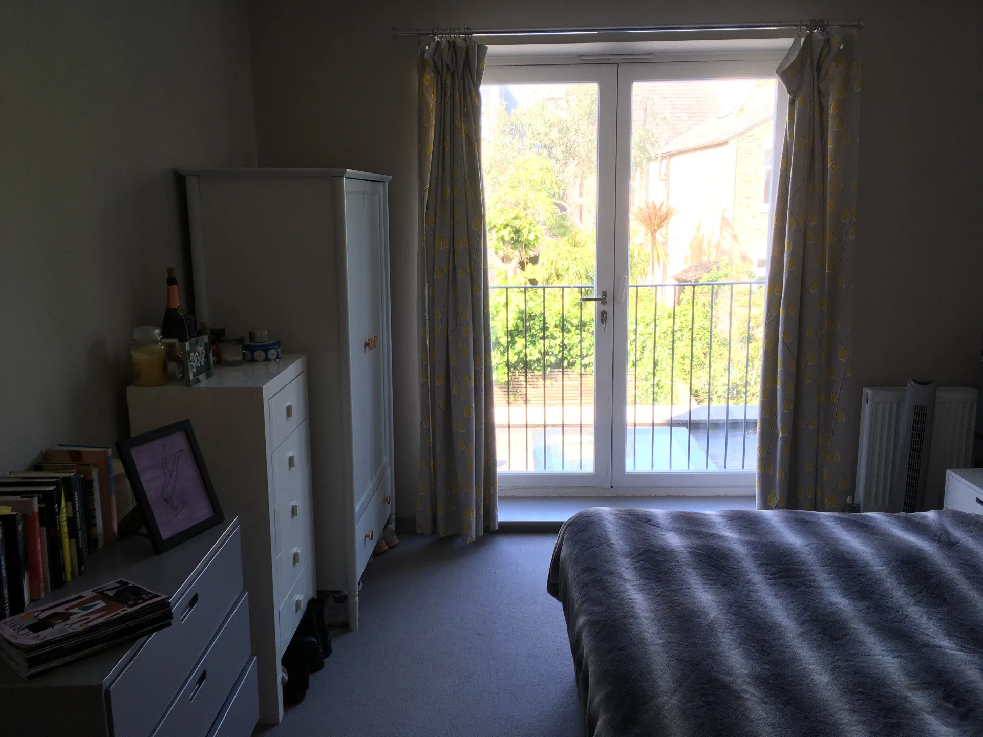 2-Bed Flat, Cavendish Road, Clapham - Master Bedroom Successfully let flat Clapham SW4 - master bedroom with Juliet balcony