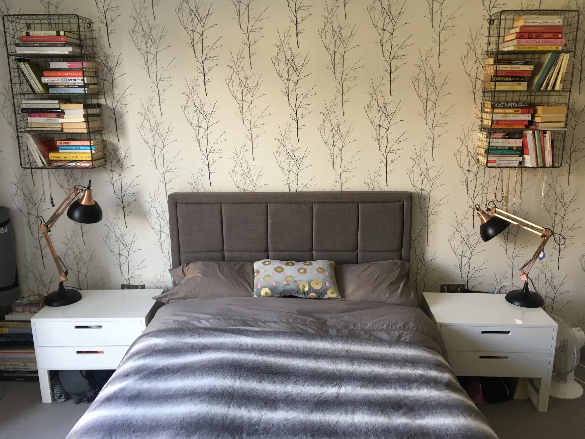2-Bed Flat, Cavendish Road, Clapham - Master Bed View Let property Cavendish Road Clapham - stylish master bedroom with designer wallpaper